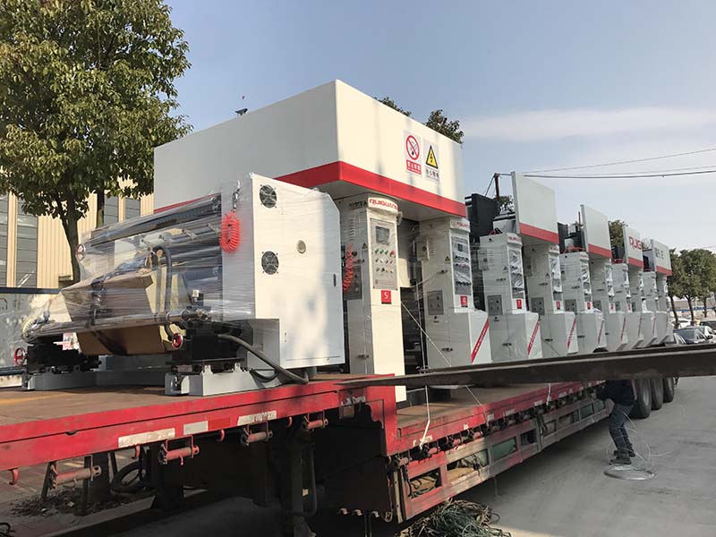 2臺(tái)吹膜機(jī)，1臺(tái)8色印刷機(jī)，發(fā)貨